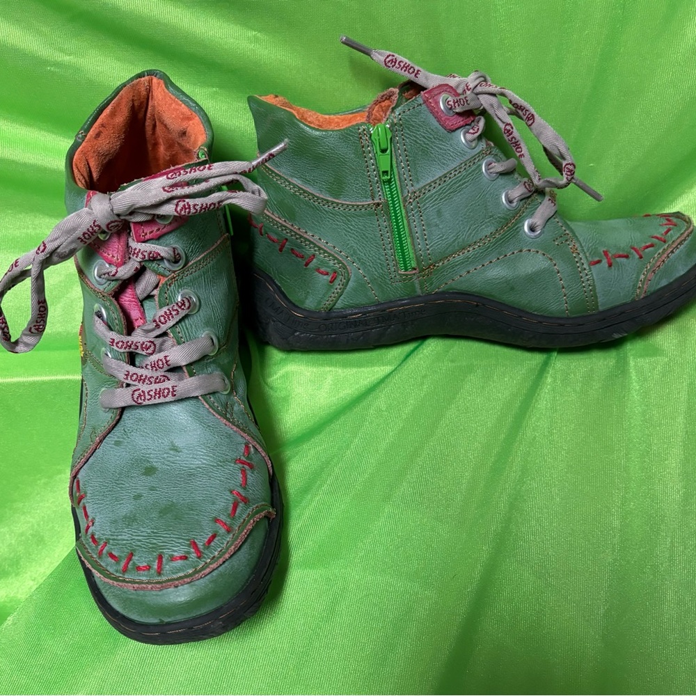 Womens CHShoer Boots Size 10.5 Green